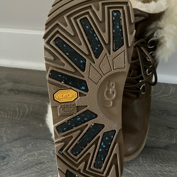 Ugg boots - Picture 5 of 5